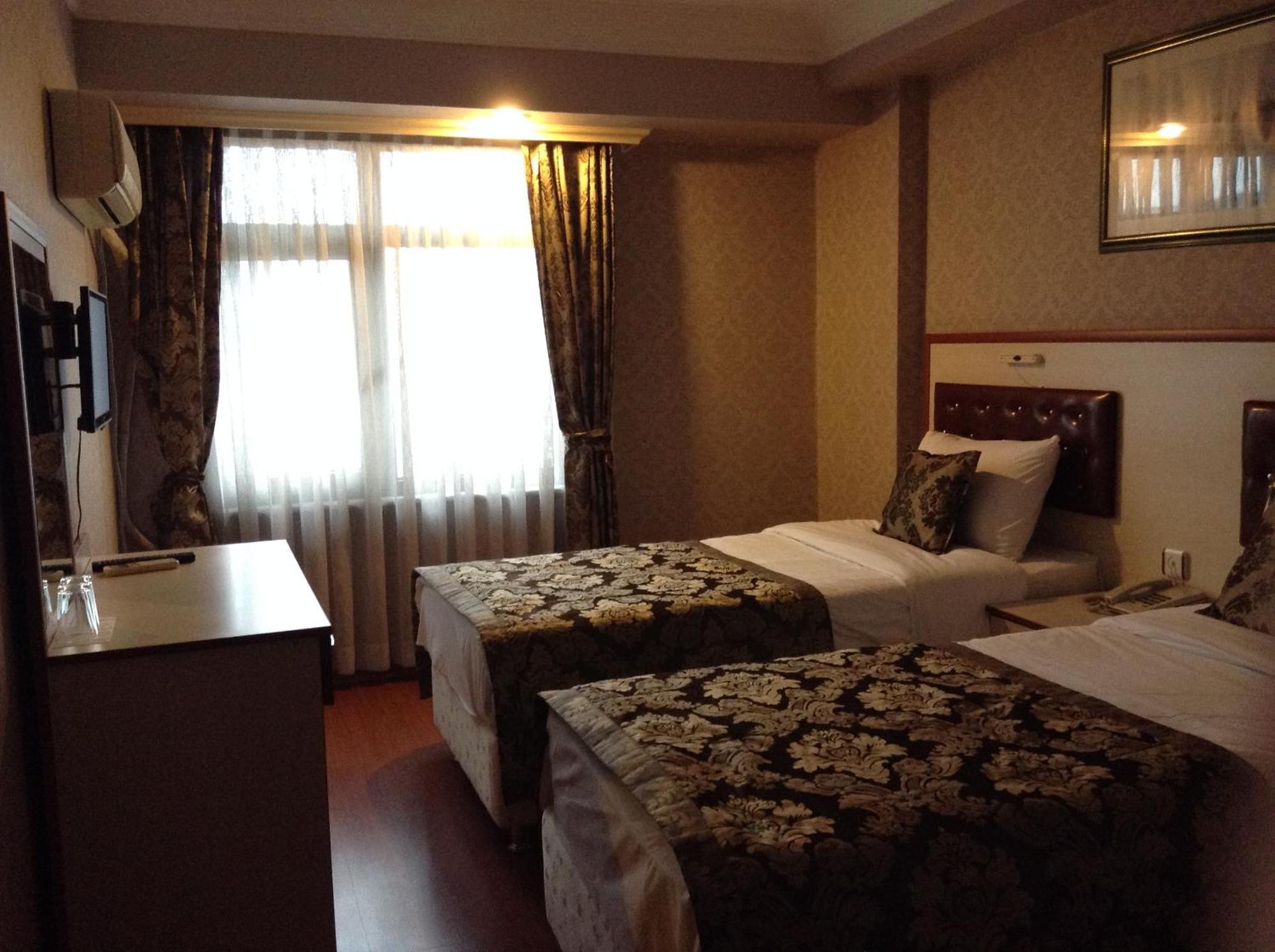 Tayhan Hotel อิสตันบูล ภายนอก รูปภาพ