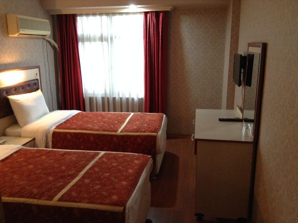 Tayhan Hotel อิสตันบูล ภายนอก รูปภาพ